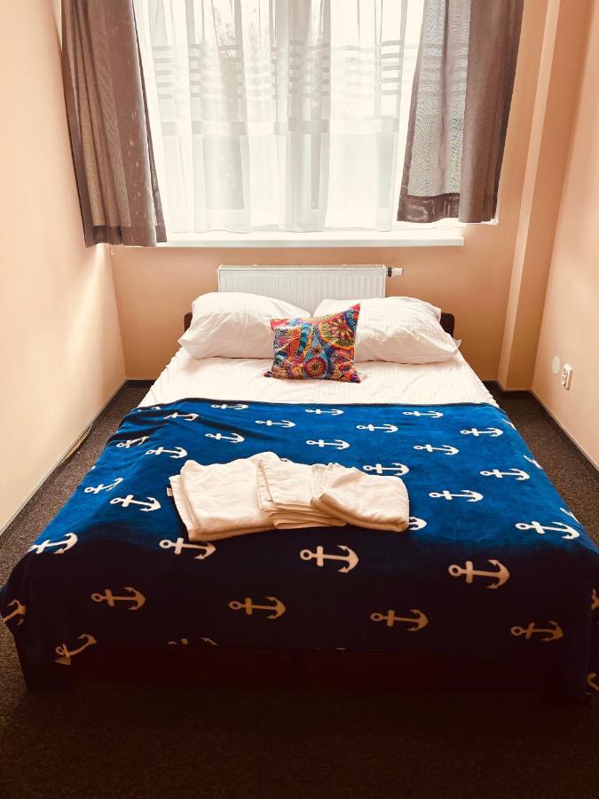 ビャウォガルト Royal House Bed & Breakfast エクステリア 写真